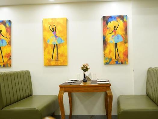 Hotel Eleven Heights Μποπάλ Εξωτερικό φωτογραφία
